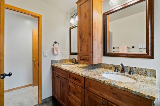 126 Snowberry Way photo 22