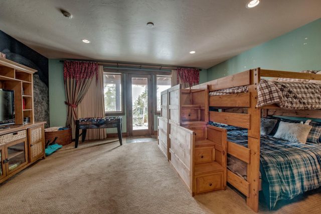 86 Grey Jay Lane photo 36