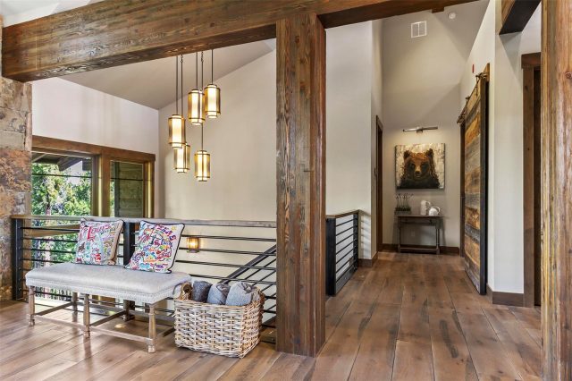 584 Peerless Drive photo 20
