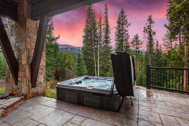 584 Peerless Drive photo 30