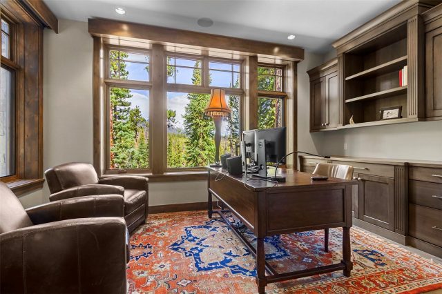 584 Peerless Drive photo 39