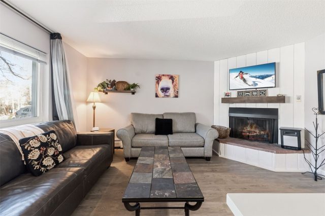 Condo in Tannhauser Condo, Breckenridge — photo 1 Condo in Tannhauser Condo, Breckenridge, CO — photo 1 (MLS S1068522)