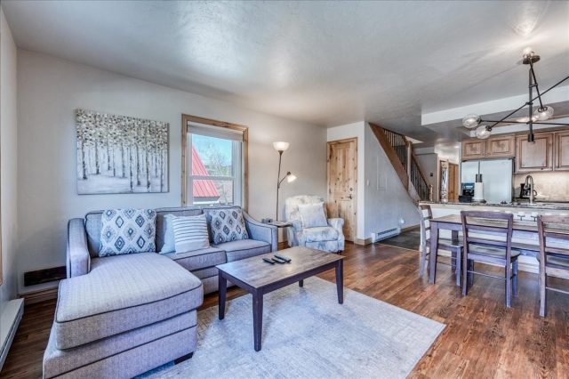 200 N Ridge Street R- A photo 13
