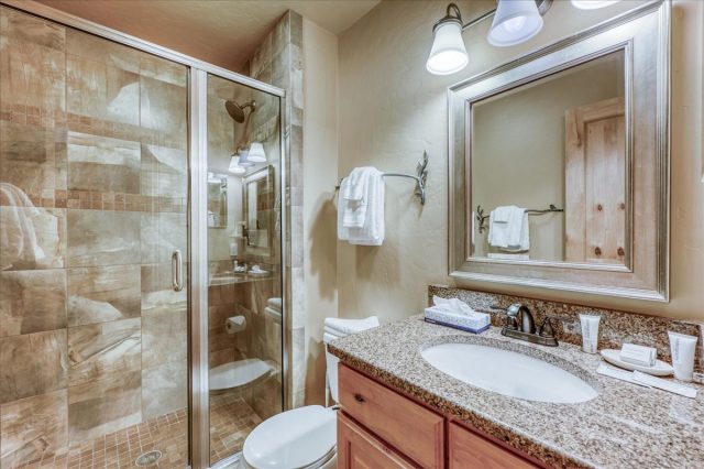 200 N Ridge Street R- A photo 21
