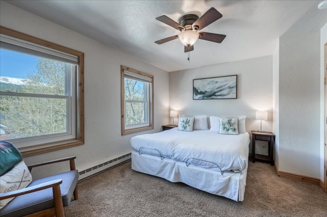200 N Ridge Street R- A photo 25