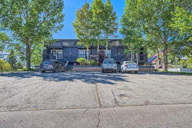 200 N Ridge Street R- A photo 33