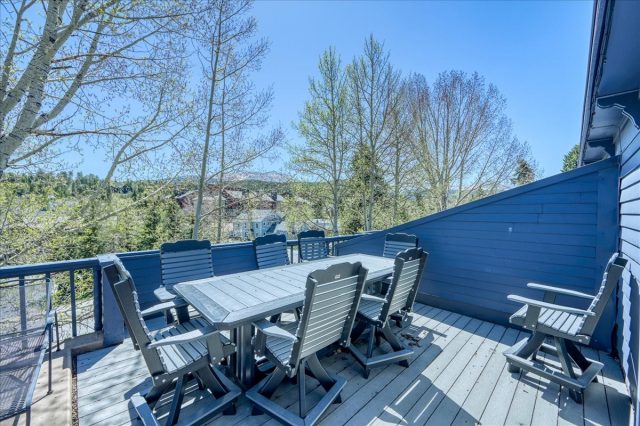 200 N Ridge Street R- A photo 38