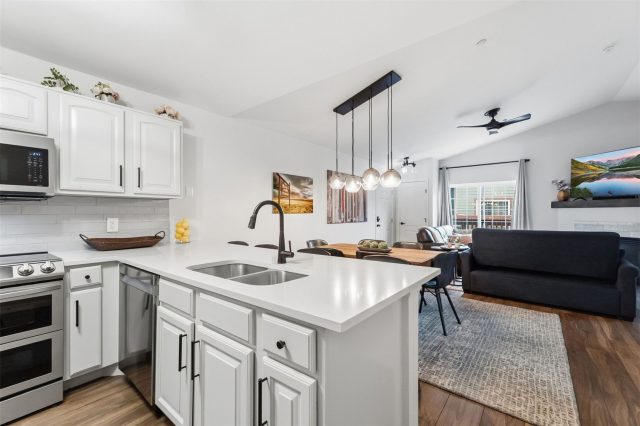 163 Pelican Circle 1206 photo 15