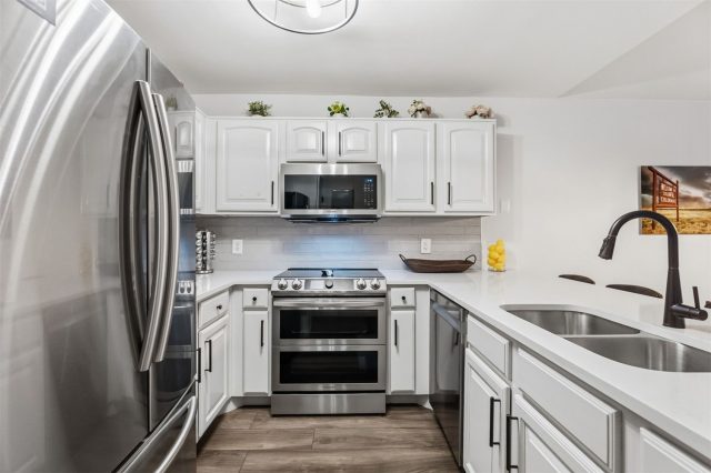 163 Pelican Circle 1206 photo 9