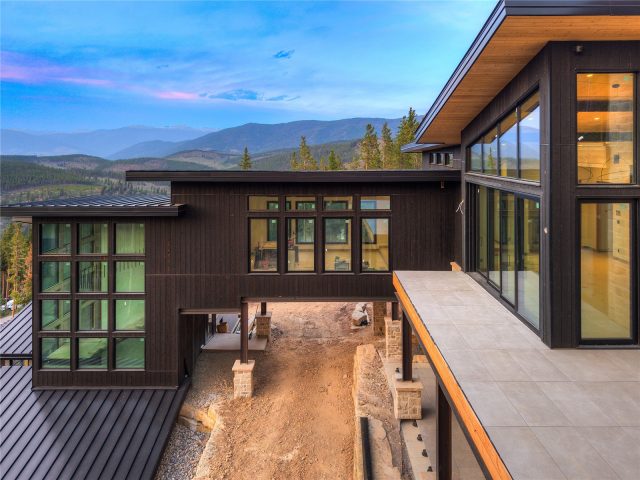 188 Point View Place photo 7