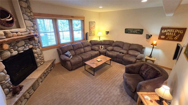 419 Kestrel Lane photo 32