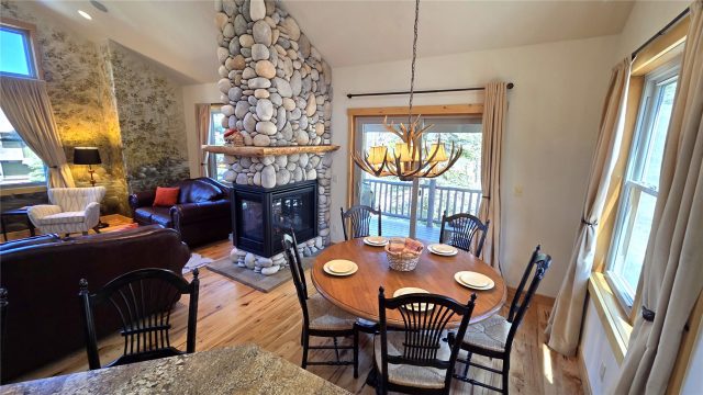 419 Kestrel Lane photo 7