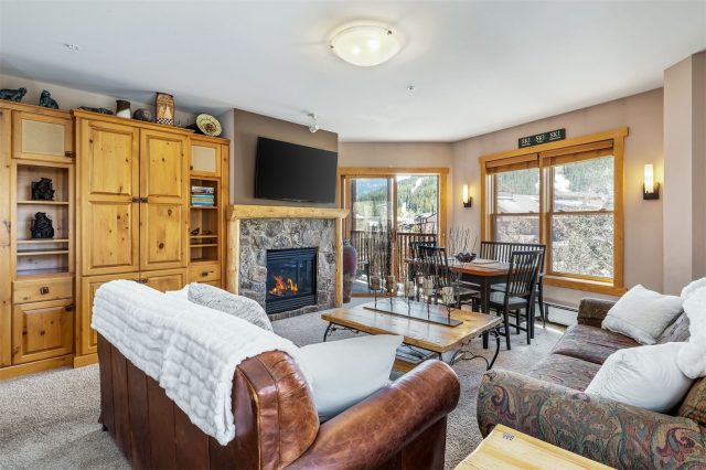 Condo in Copper Springs Lodge, Copper Mountain — photo 2 Condo in Copper Springs Lodge, Copper Mountain, CO — photo 2 (MLS S1068582)