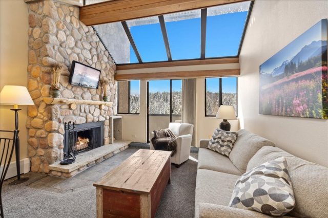 Condo in Beaver Run Condo, Breckenridge, CO — photo 1 (MLS S1068585)