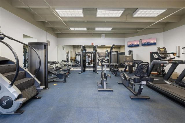 601 Village Road 13130 photo 20