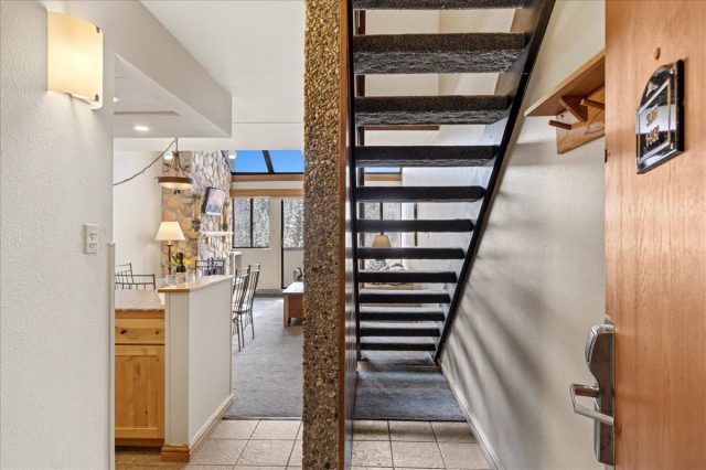 601 Village Road 13130 photo 7