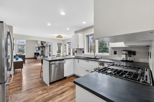 1532 Legend Lake S photo 13