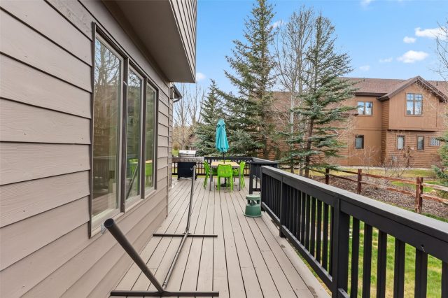 1532 Legend Lake S photo 39