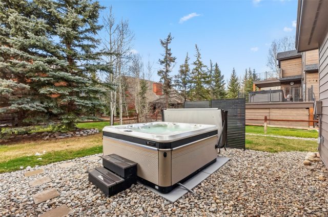1532 Legend Lake S photo 41