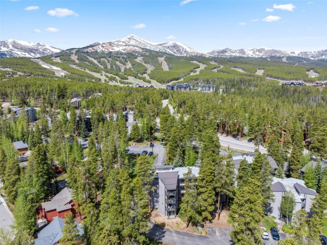 1127 Ski Hill Road 104 photo 31