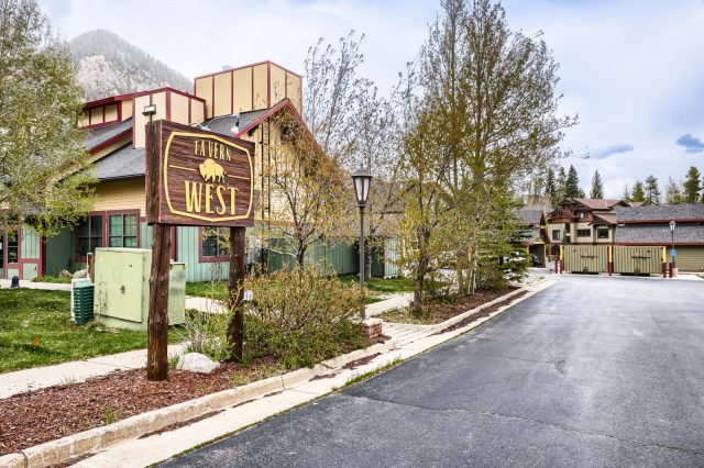 300 Streamside Lane 300-1 photo 11