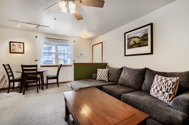300 Streamside Lane 300-1 photo 8