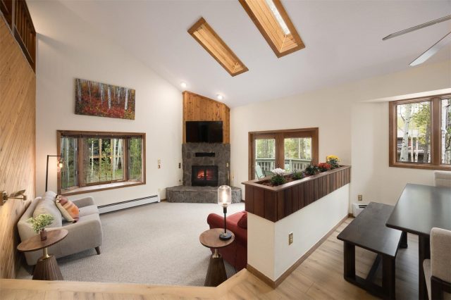 18 Hawn Drive photo 8