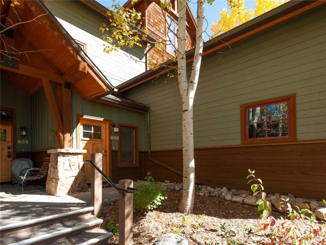 Condo in Seasons At Keystone Condo, Keystone — photo 2 Condo in Seasons At Keystone Condo, Keystone, CO — photo 2 (MLS S1068629)
