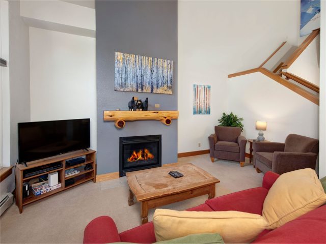 Condo in Seasons At Keystone Condo, Keystone — photo 4 Condo in Seasons At Keystone Condo, Keystone, CO — photo 4 (MLS S1068629)