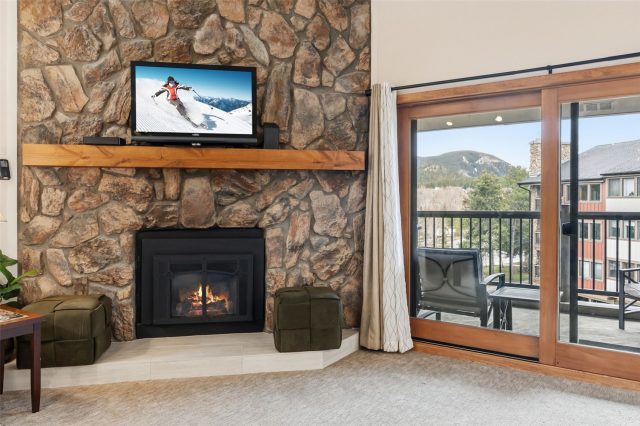 Condo in Park Place Condo, Breckenridge, CO — photo 4 (MLS S1068630)