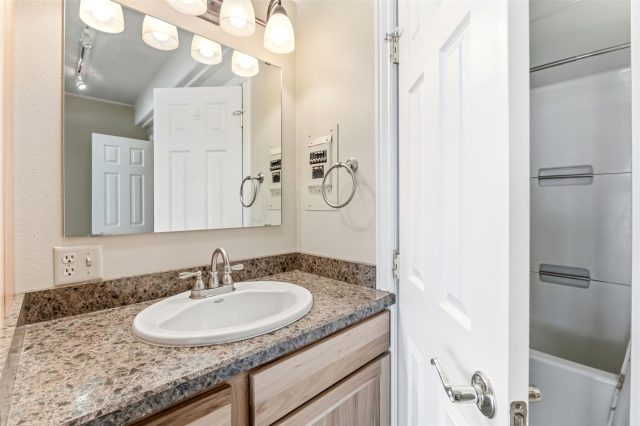 220 E La Bonte Street 215 photo 23