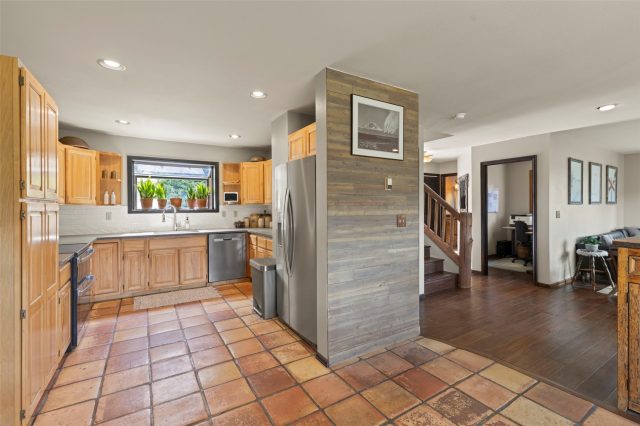 681 Shekel Lane photo 19
