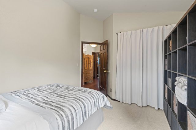 681 Shekel Lane photo 25