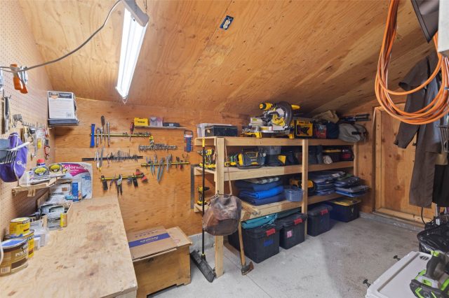681 Shekel Lane photo 40