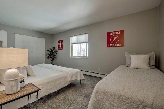 370 E La Bonte Street B photo 11