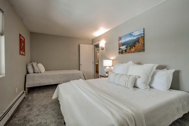 370 E La Bonte Street B photo 12