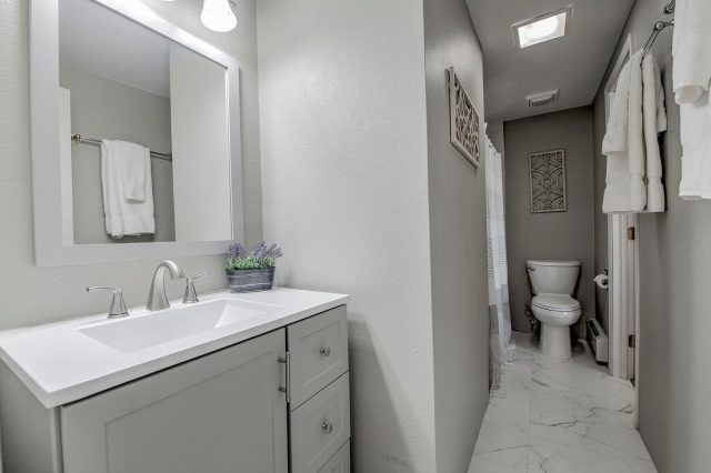 370 E La Bonte Street B photo 15