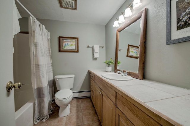 370 E La Bonte Street B photo 22