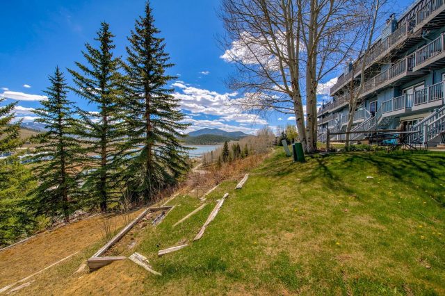 370 E La Bonte Street B photo 30