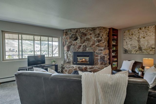 Condo in Lake View Condo, Dillon — photo 3 Condo in Lake View Condo, Dillon, CO — photo 3 (MLS S1068660)