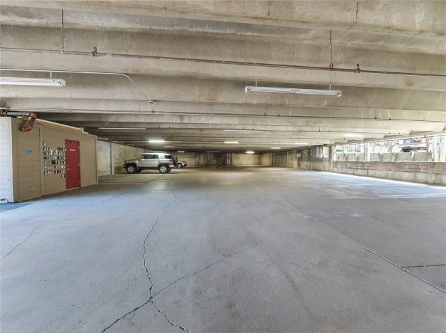 23034 Us Highway 6 305 photo 17