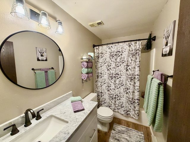 258 Cove Boulevard 9 photo 22