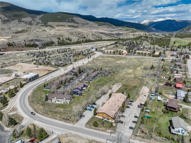258 Cove Boulevard 9 photo 32