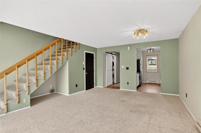 258 Cove Boulevard 9 photo 9
