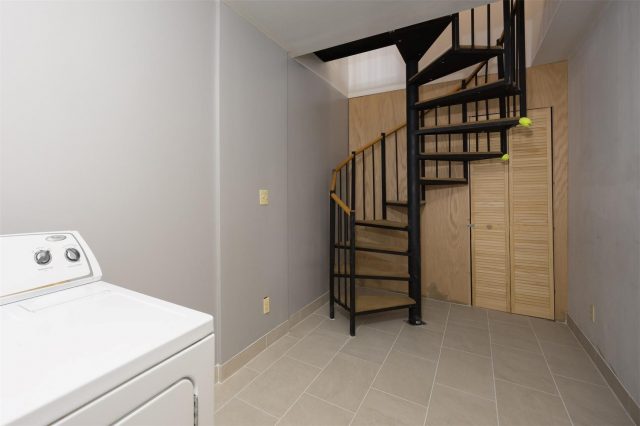 545 Tanglewood Lane photo 29