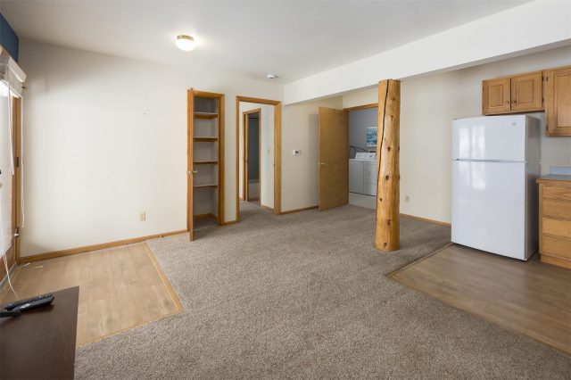 545 Tanglewood Lane photo 32