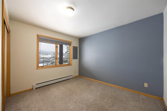 545 Tanglewood Lane photo 33