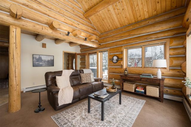 Home in Tanglewood Village Sub, Silverthorne — photo 4 Home in Tanglewood Village Sub, Silverthorne, CO — photo 4 (MLS S1068672)