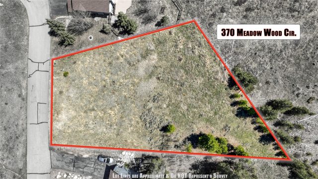 370 Meadow Wood Circle photo 27