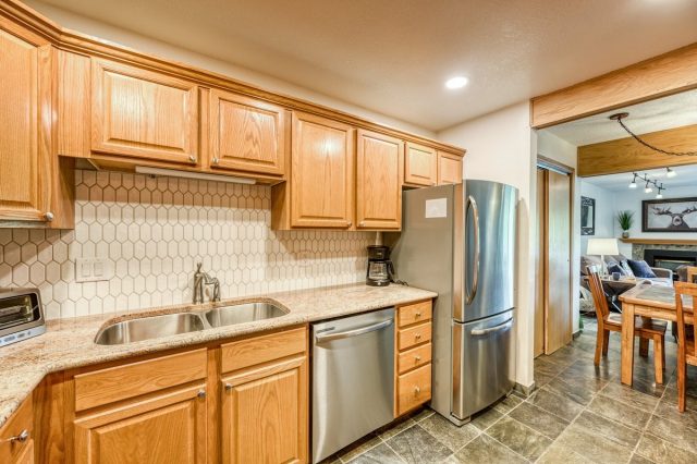 23004 Us Highway 6 103 photo 29